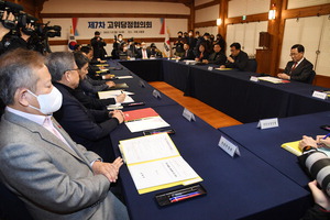 �νǴ��� �������� ��� ����, ���ŵ��� �ڳ� ���з� ���絵