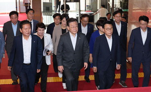 ¡®¸í³«È¸µ¿¡¯ ±ÝÁÖ À¯·Â¡¦¹ÎÁÖ °èÆÄ°¥µî ÁõÆø-ºÀÇÕ °¥¸²±æ