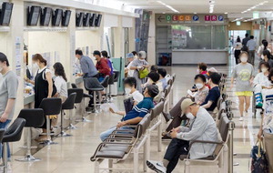 ºÎ»ê´ëº´¿ø Á¤»óÈ Ã¹³¯, ½Ã±ÞÇÑ ¼ö¼ú ȯÀÚµé ¾ÈµµÀÇ ÇѼû