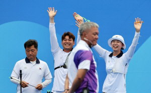 �̿켮-�ӽ���, ��� ȥ���� ù �ݸ޴�