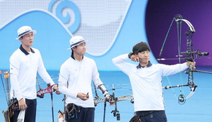 �ε��� ���ߴ١���� ���Ŀ�� ����ü�� �ƽ��� ���޴�