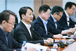 AI ������ Ȱ��� ����ø��١��λ������������� ��â�۷��� ����