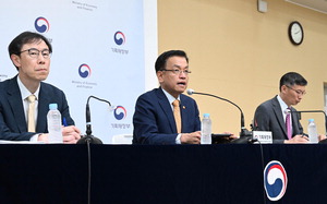 ��Ӽ� 25�� ���� �������ڳ���� 5000����5�� ��(����)