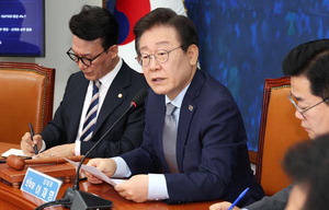 ±ÝÅõ¼¼ ½ÃÇà µÎ ´Þ ¾ÕµÎ°í¡¦¹ÎÁÖ, ÆóÁö Àü°Ý µ¿ÀÇ