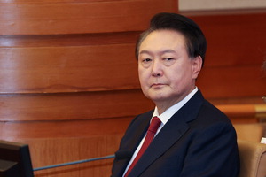 ź�ٽ��Ǵ� ���� �� �� ���������� ������ �����