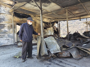 ¡°Àí´õ¹Ì µÈ Áý, »õ·Î ÁöÀ¸·Á´Ï ºú´õ¹Ì ¾É¾Æ¡¦¼ÛÀÌ Ã¤Ãë´Â º¸»ó ´ë»ó ¾È µÅ ³ó°¡ Á÷°Ýꡱ(Á¾ÇÕ)