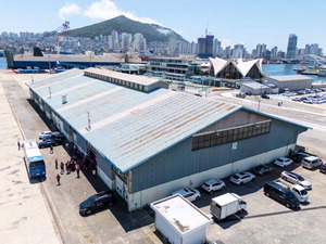 ���� �ױ�����ó�� �ٹ� ����, �۷ι� ���̽��� �ޡ� ��������