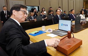 ����, ���رݸ� ���ᡦ����� 0.9%�� ���� ����(����)