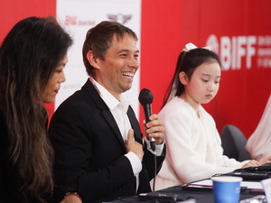 ¼¼°è°ÅÀå vs ½Å¿¹ Ä¡¿ÇÑ ´ë°á¡¦°æÀï ºÎ¹® »ó¿µ°üµµ ¿¬ÀÏ ¸¸¼®