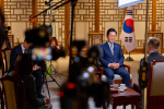 찴 "APEC  ڸ ٸ   "