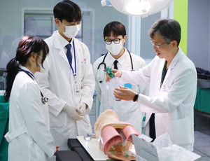 �������ǻ����� 10�� �ǹ����� ���ݡ����а�� �������� ���� ħ�� �ʾơ�