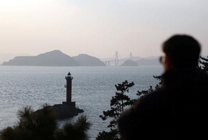 �̼����� ſ �ѿ� �Ű��뱳