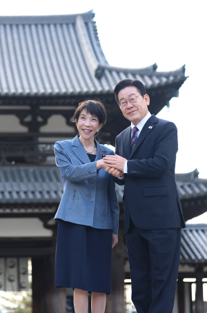 �� ����� ��ī��ġ�� ȣ���� �湮, ��������ȸ�� ���� ������