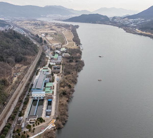 ������ �ܷ����� ���������̽İ��� �������� ���