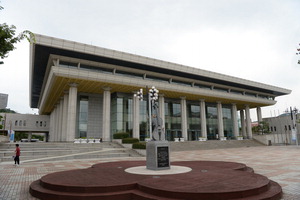 �λ깮ȭȸ�� ���𵨸��� ������ ����� ���