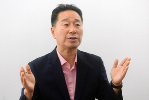 ������û�� ���� ���� �ڸ� ���鼭 ����ó�� �����졯