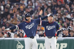 �ѱ� �߱�, 7-2 ȣ�� ���� 17�� ���� WBC 8�� ����