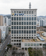 �������� ���� �λ� 1�� �泲 1�� �� 28�� �湫�� ����