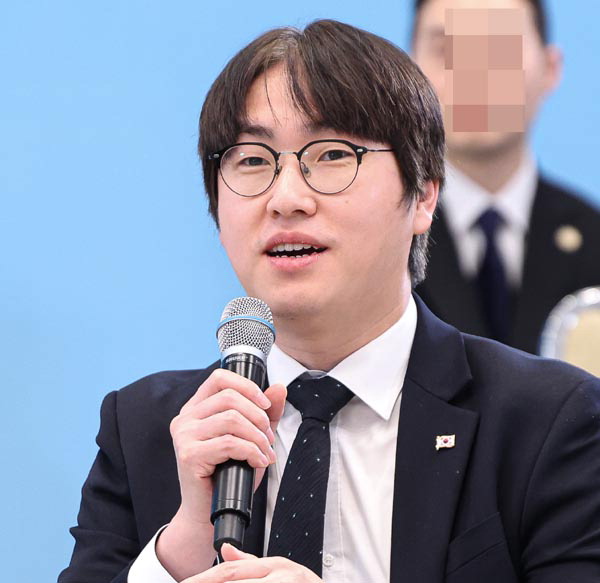 與 북갑보궐 하정우 청와대 AI 수석 등판할까