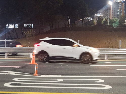 [�����] ��ɵ� ���� ���߷� '������ ���簭��' ��� �ҷ���