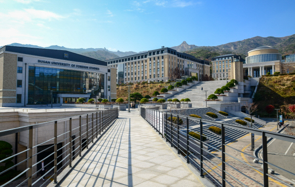 부산외대, 교육부 ‘2026 대학 AI 기본교육과정 개발 지원 사업’ 선정