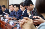 [�Ӻ�] ����, ����� 6���� ���� ���� "�����ϰ� ������"