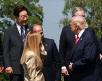 [�Ӻ�] Ʈ���� �����̶� ���� ���� �����ش޶󡱡��� ����� ���츮�� �������� �ʰڴ١�