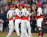 KIA ���� 3���̳�, LG �ݰ� ù ���̳�